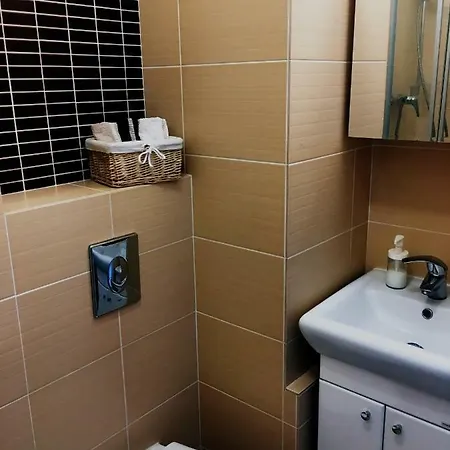 Zlota 81 ワルシャワ