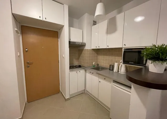 Zlota 81 * وارسو