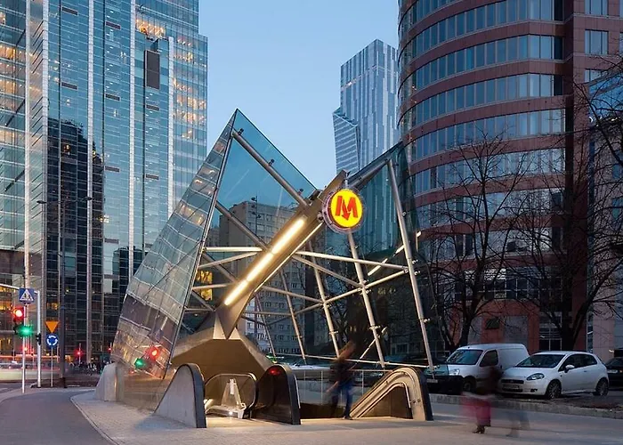 Zlota 81 * وارسو